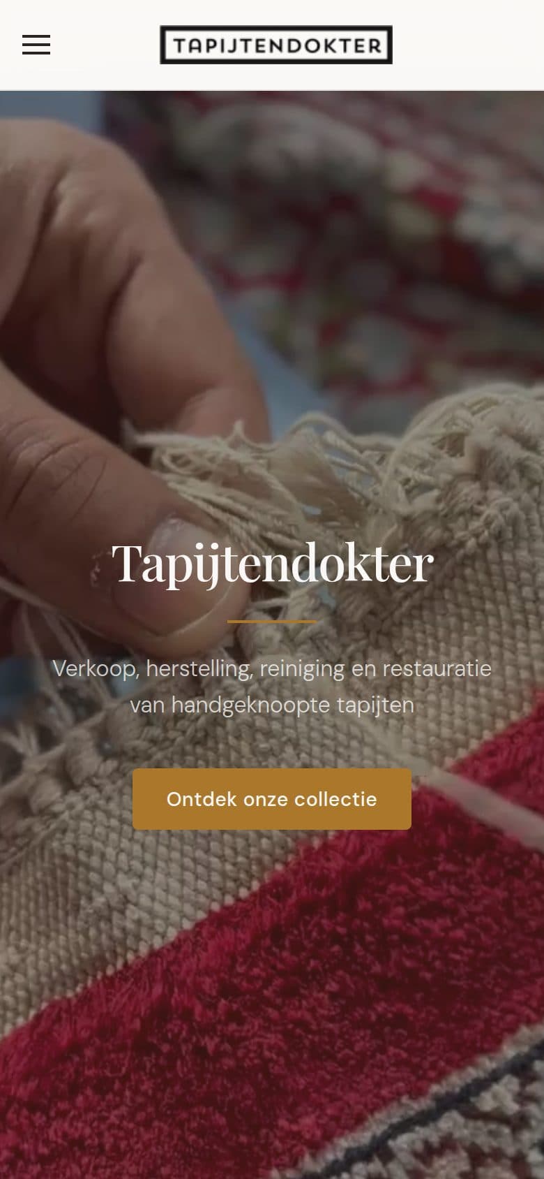 De site van Tapijtendokter op een telefoon